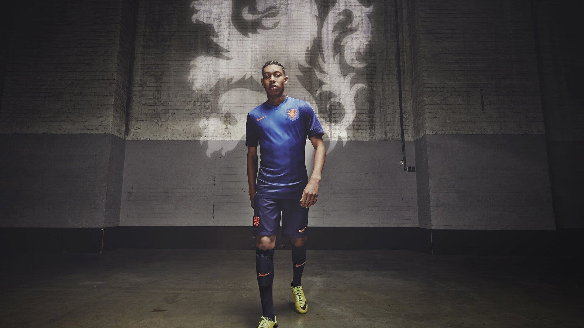 史上最年轻的“欧洲冠军射手”登场，最年轻的欧冠金靴