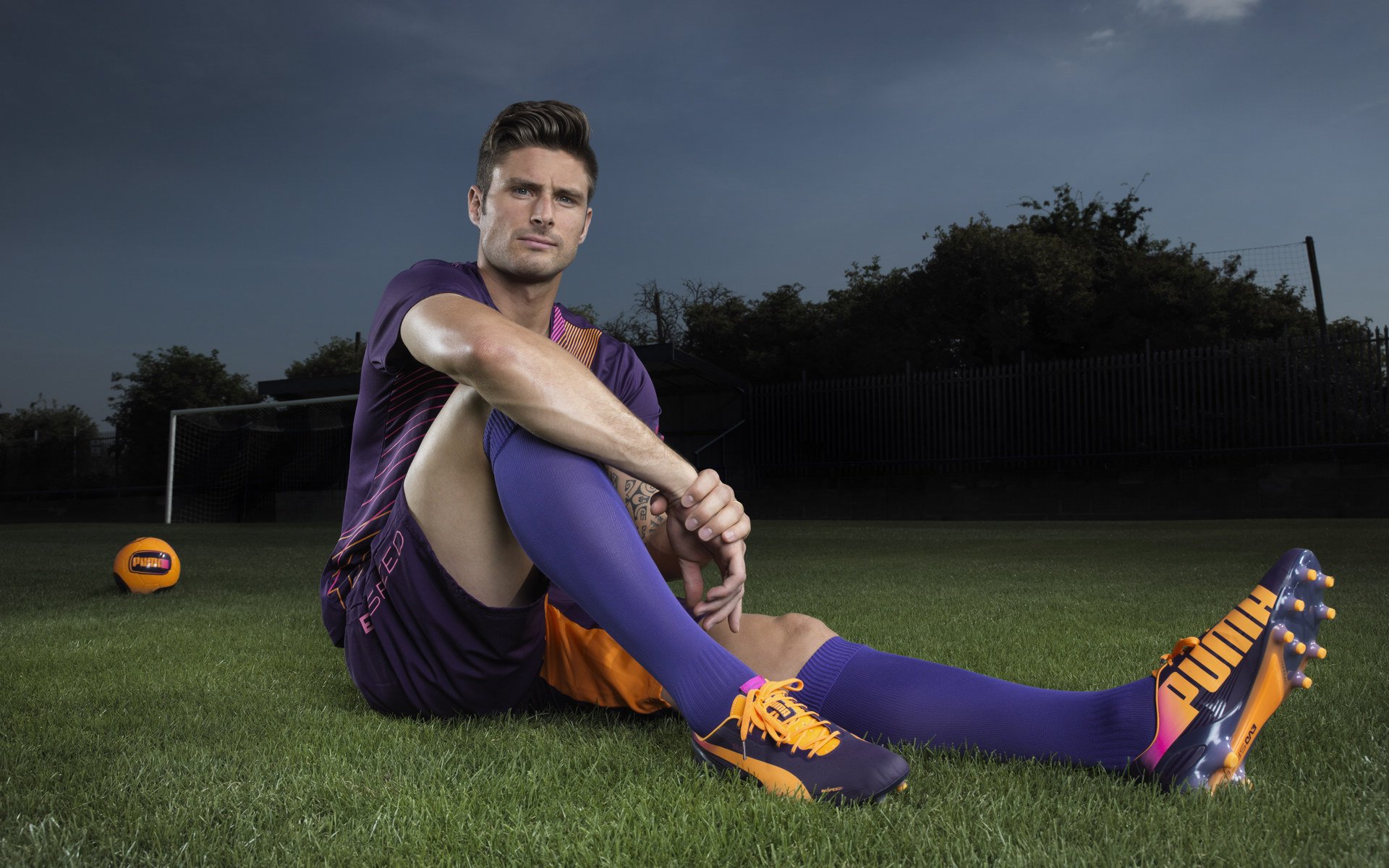 扎伊尔-埃梅里成为法国队史上最年轻进球球员，法国年轻前锋